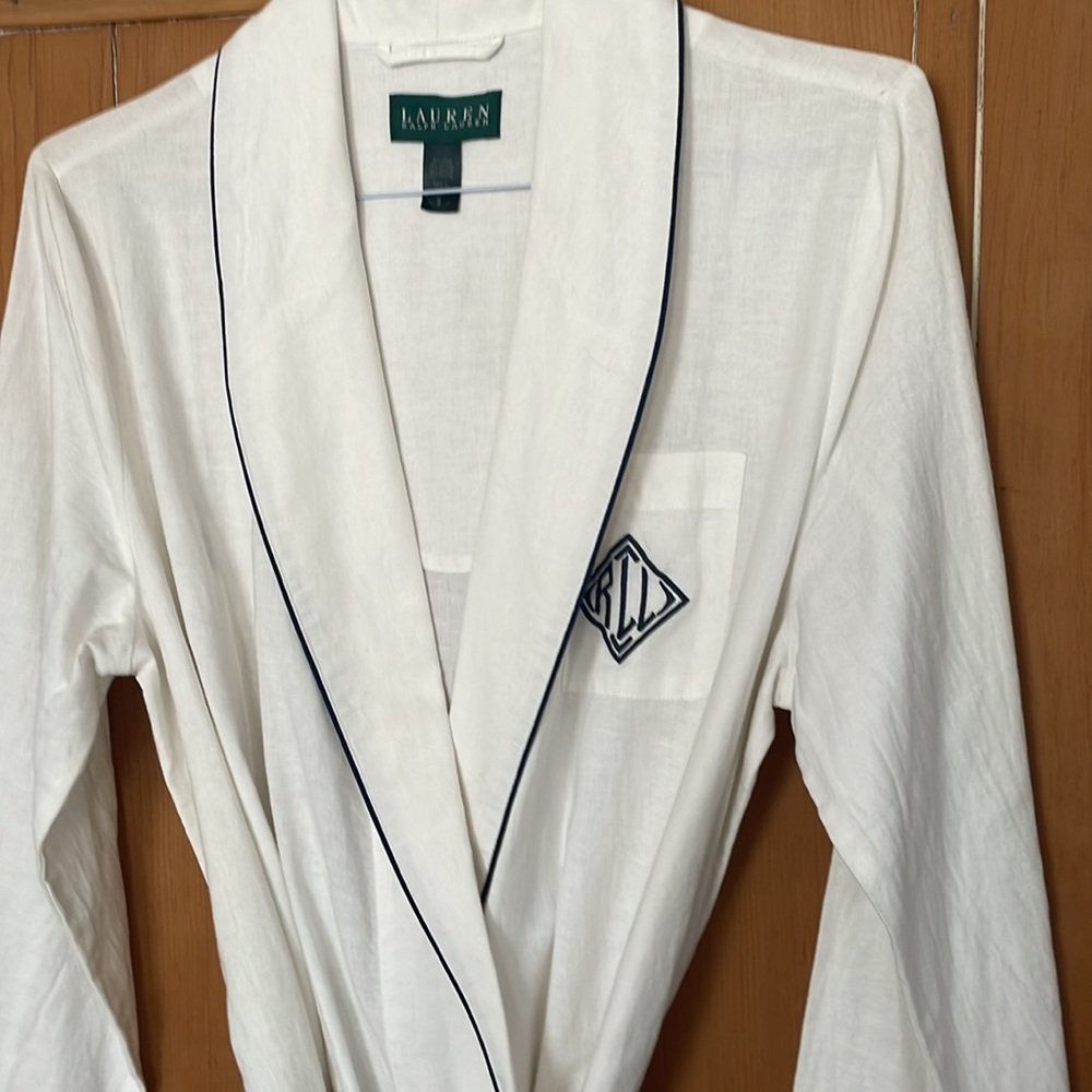 White Ralph Lauren Robe - Picture 2 of 4